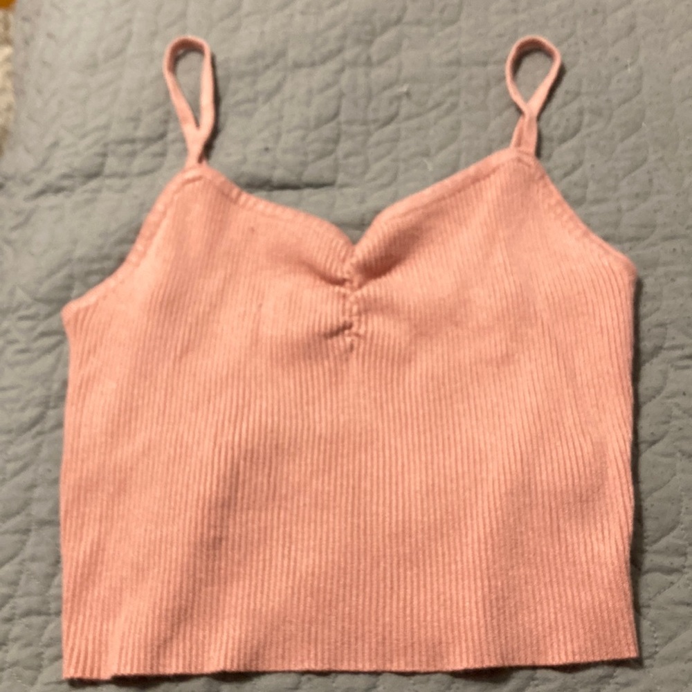 Pinked cropped tank top